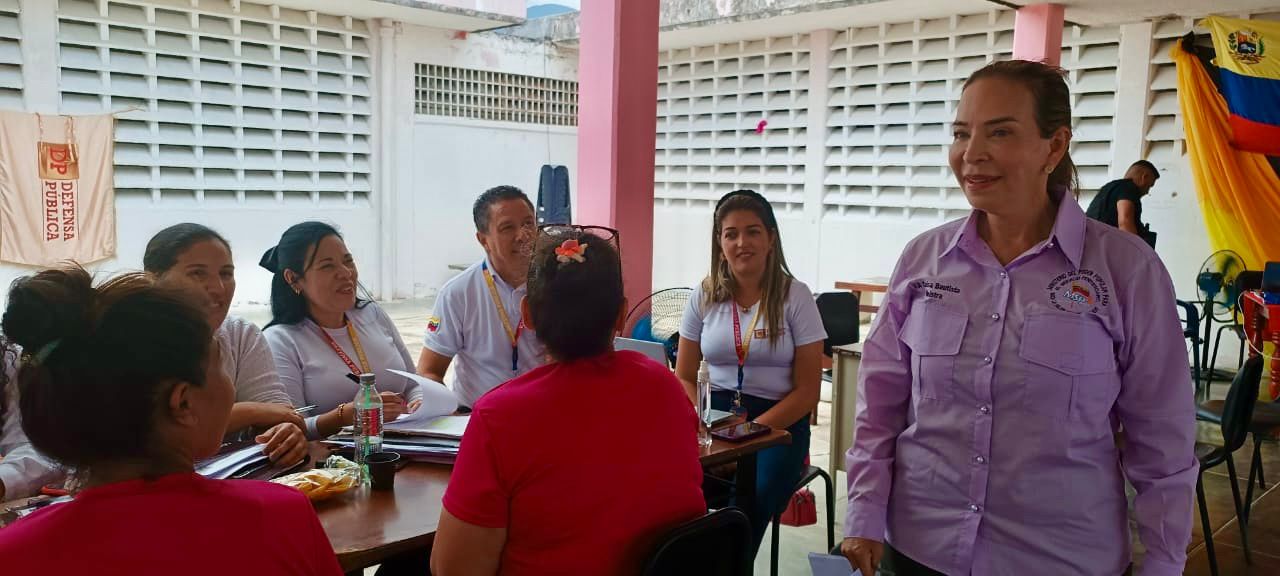 Ministra Celsa Bautista realiza abordaje jurídico en beneficio de privadas de libertad en Táchira