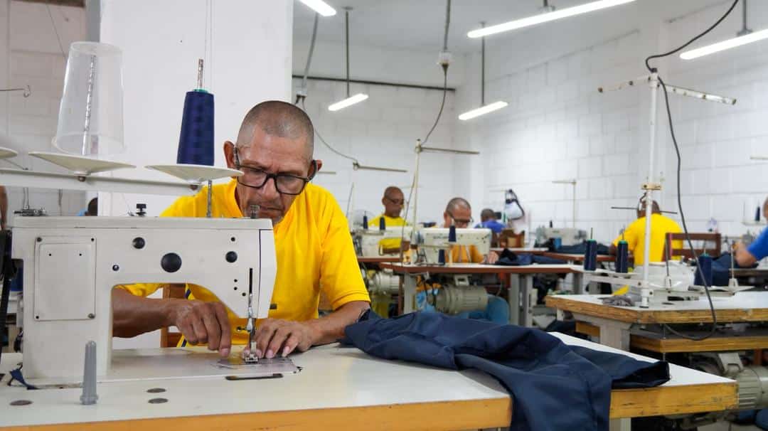 Ministro Julio García Zerpa supervisa permanentemente centros penitenciarios del país