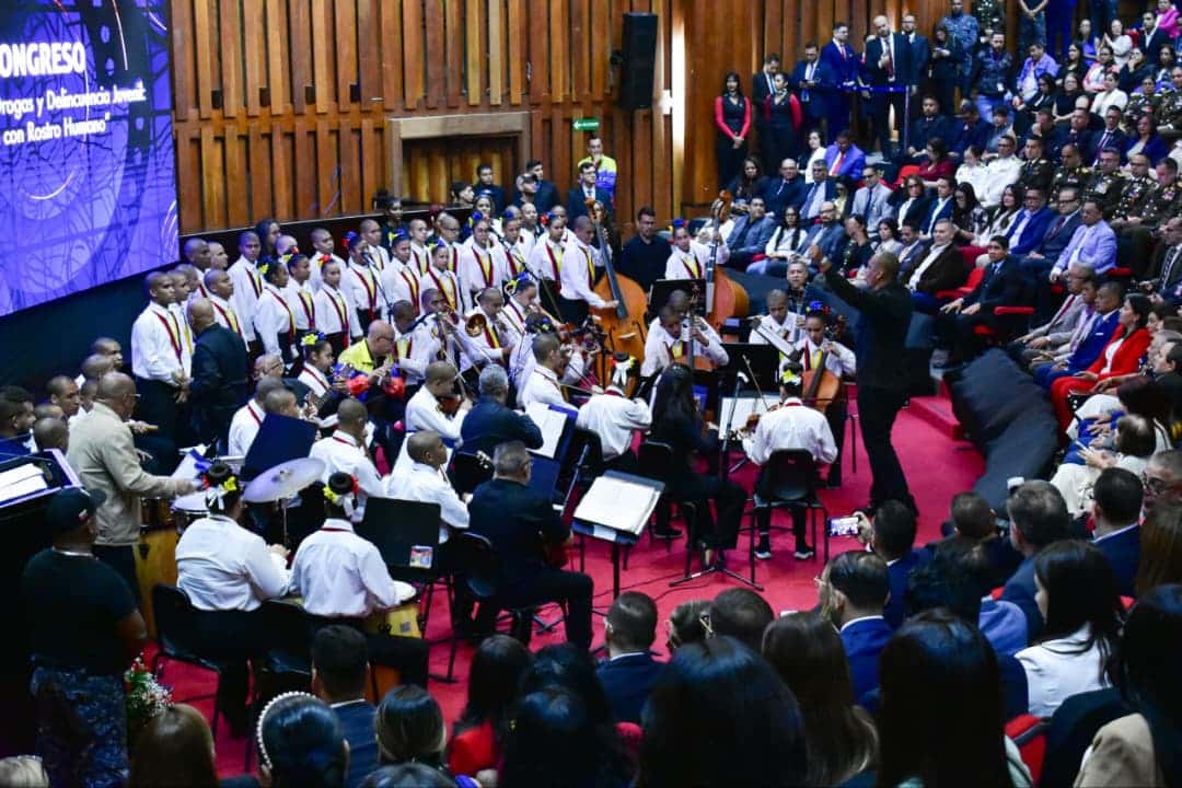 Congreso “Justicia con Rostro Humano” Aborda el Consumo de Drogas y Delincuencia Juvenil