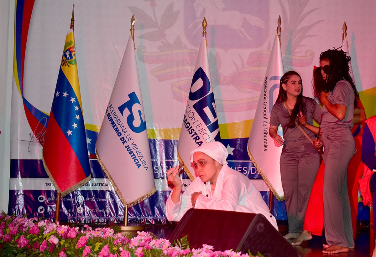 Teatro penitenciario engalano conversatorio “No más violencia contra la mujer” promovido por el TSJ
