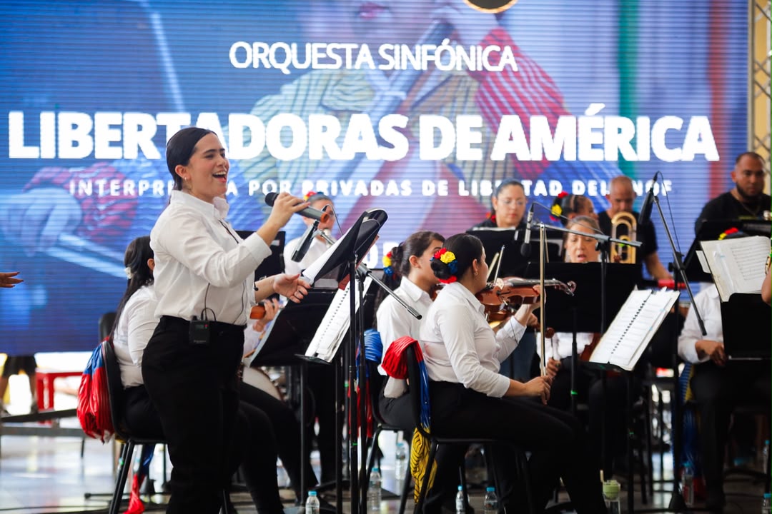 Ministerio para el Servicio Penitenciario lleva música y esperanza a campamento transitorio en La Guaira con su orquesta sinfónica
