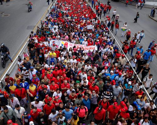 Trabajadores penitenciarios alzaron las banderas en defensa de la patria este 23 de enero