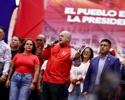 Trabajadores del Ministerio del Servicio Penitenciario se movilizan en respaldo a Delcy Rodríguez ante la ONU