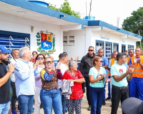 MPPSP entrega cancha y escuela rehabilitadas por privados de libertad en» El Rodeo»